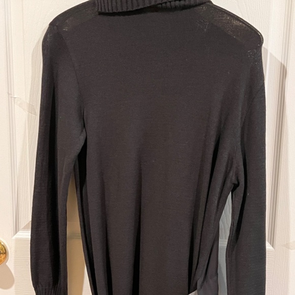 Italian Styled Contemporary Sweater Dress - NEW - Picture 4 of 7